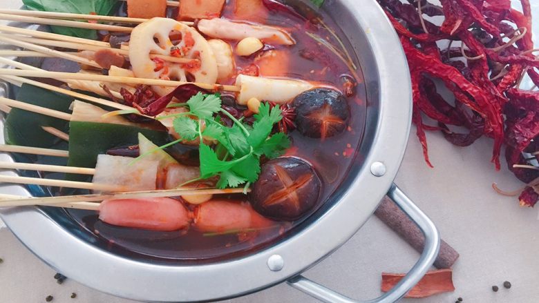 辣味串串香麻辣火锅