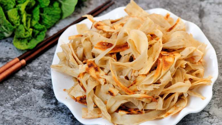 芝麻花生千层酱香饼酱香浓郁层次分明