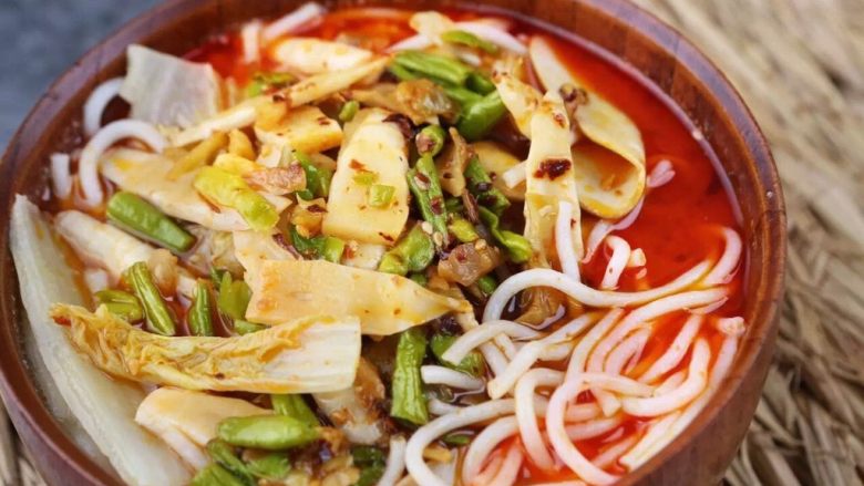 何必浪荡街头在家也能嗦一碗粉