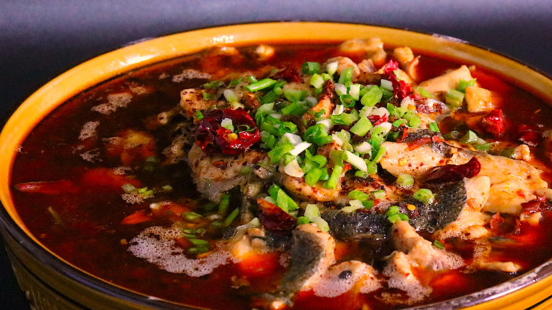 川妹子手把手教你做麻辣鲜香味美料足的水煮鱼