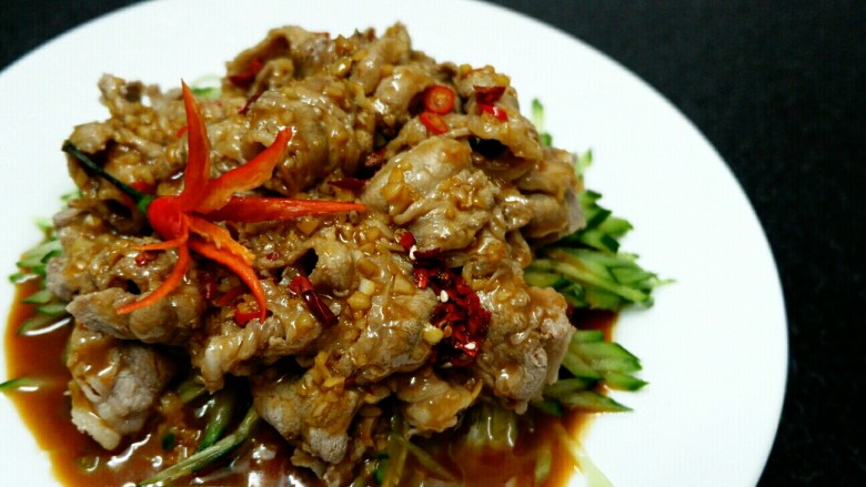 快手凉菜花生酱拌肥牛