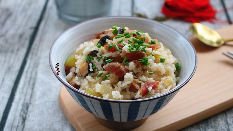 葫芦瓜腊肠冬菇焖饭