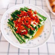 蒜香剁椒黄秋葵下饭菜