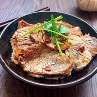 食二星座凉拌麻辣牛肉片