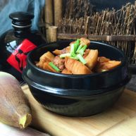 清明时令菜毛笋烧肉