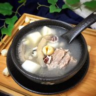 沙虫茨实莲子山药排骨汤