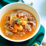 番茄牛肉杂蔬汤