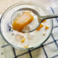 芒果黑米椰奶西米露