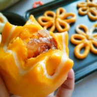 吃掉一朵花的美食开口笑