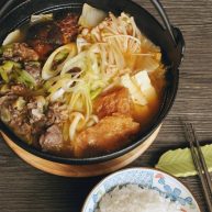 韩式菌菇肥牛暖锅