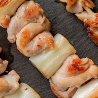 居酒屋烤鸡肉串附酱汁配方