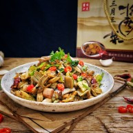 和和美美酸爽芋荷炒鱼干