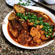 酱焖鲫鱼今年花胜去年红