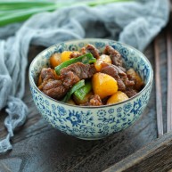 无肉不欢牛肉烧土豆