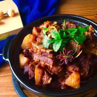 红烧羊肉煲