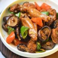 胡萝卜香菇炖鸡