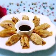 冬至美食韭菜猪肉锅贴