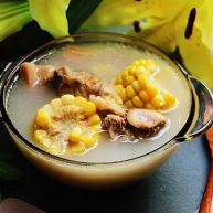 莲藕绿豆龙骨汤