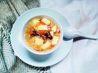 16、苹果银耳红枣汤,苹果银耳红枣汤