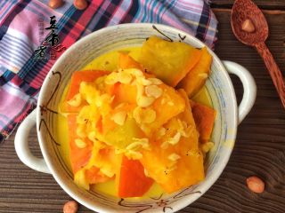 11、煲炖花生小金瓜,美味与营养尽在碗中