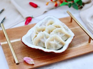 18、蒜黄牛肉饺子,成品一