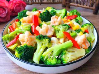 9、虾仁炒西兰花,成品图一