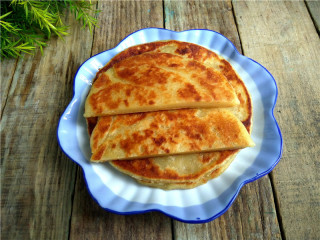 13、玉米煎饼,盛出，切片；【玉米煎饼】做好啦。