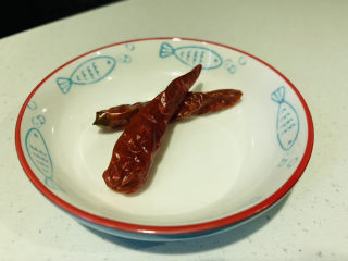 6、香辣毛豆,辣椒2个;