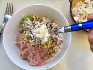 12、客家美味➕酿豆腐青菜煲,可以再加点挖出来的豆腐