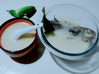 11、香浓鲫鱼汤,盛出再放点葱花