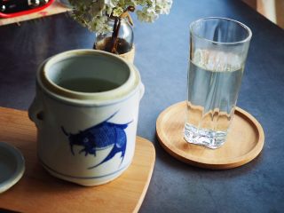 13、感冒发烧有它不愁—香菜萝卜姜糖水,由于冰糖的加入，汤水的味道不错，老人孩子都可以喝。