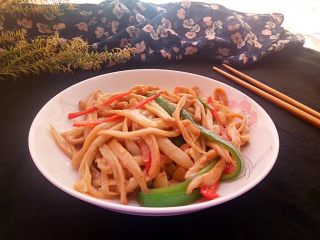 13、蚝油双椒手撕杏鲍菇,装盘拍照