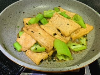17、青椒炒豆腐,起锅
