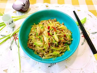 22、温补驱寒+白萝卜炒牛肉,成品