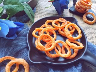 11、宝宝辅食9M➕:自制小零食----鲜虾圈,成品图