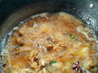 9、糖醋排骨,大火烧开，转小火慢炖40分钟