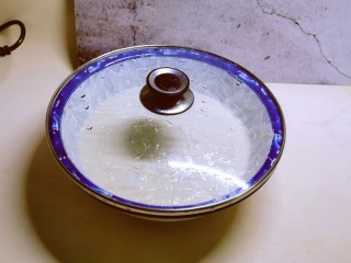 9、山药红枣糕,盖上盖子保持水分