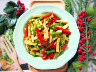 22、唐三彩（家常蚝油彩椒杏鲍菇）,又漂亮又好吃还有营养，赞o((*^▽^*))o