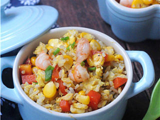 12、虾仁炒饭,色香味俱全哦，剩米饭华丽变身