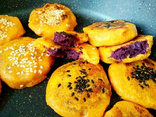 13、#感恩节食谱#南瓜馅饼,可以吧，太好吃肿么办！