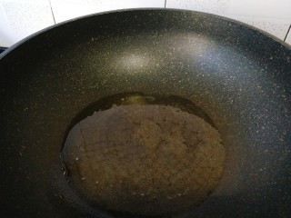 3、糖醋菜+糖醋红鲫鱼,起油锅，油可以多点