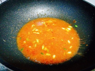 12、糖醋菜+糖醋红鲫鱼,加入适量清水