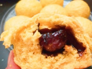 24、红枣红糖馒头,出锅我先吃一个。