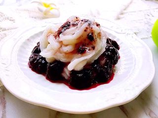 11、蓝莓山药雪峰泥,成品如图。