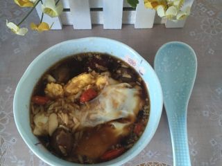 12、气血双补水煮蛋,找套餐具盛进去，美美的上桌，美好的一天开启了，满满的能量啊！