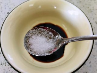 7、糖醋藕丁,盐。