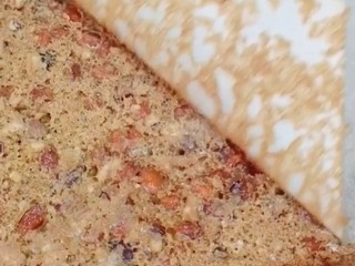 15、红枣枸杞蛋糕,放放凉脱模 切块