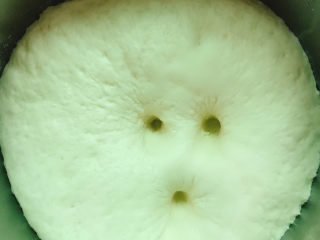 6、红糖红枣馒头,按压不回弹