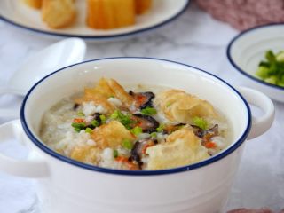 12、红极参藜麦油条粥,出锅