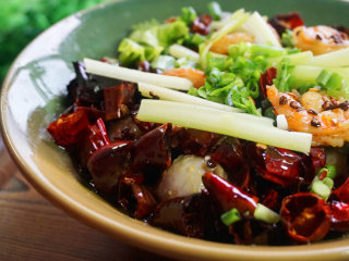 9、香辣芋儿虾,一碗香辣芋儿虾大功告成啦